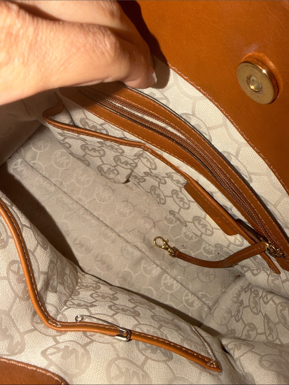 Michael Kors Cream Hamilton canvas satchel - Picture 11 of 13